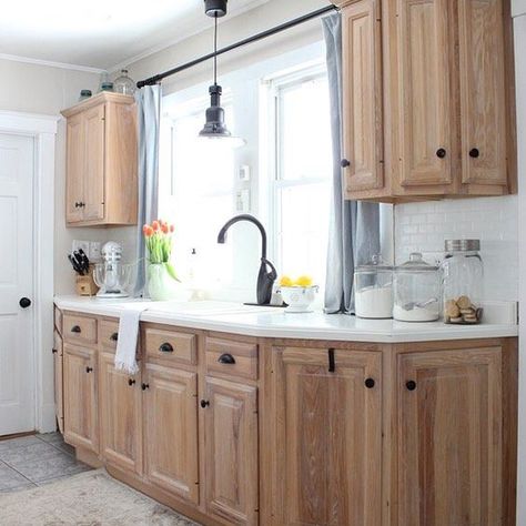 Liming Wax on Cabinets                                                                                                                                                                                 More White Builder Grade Cabinets, Farmhouse Kitchen With Wood Cabinets, House Flips, Kitchen Renos, Green Countertops, Honey Oak Cabinets, Kabinet Dapur, White Cabinet, Camper Camping