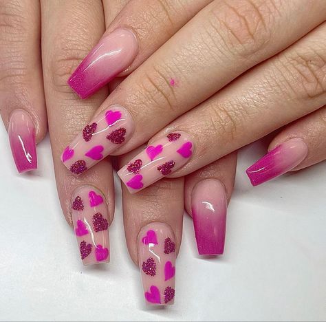 Pink ombré nails with hot pink and sparkly hearts Pink And Sparkly, Valentine Nails, Nails Pink, Pink Valentines, Valentines Nails, Pink Ombre, Nail Ideas, Hot Pink, Valentines