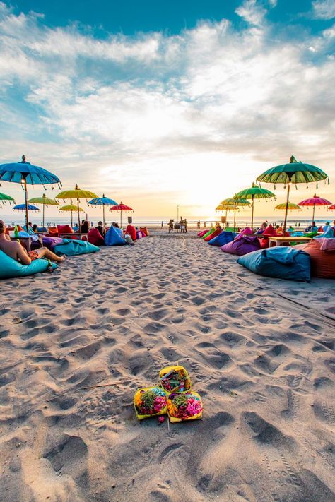 Absolutely love sunset at the beach in Bali! Bali With Kids, Love Sunset, Bali Beach, Sunset At The Beach, Beach Bali, Bali Beaches, Beach Activities, Outdoor Movie, Bucket List Destinations