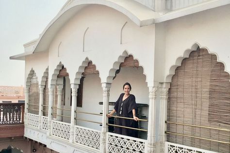 A designer behind MIRTH caftans shares her favorite hotels, restaurants, and sites in Delhi, the city that inspired the clothing brand. Haveli India, Rajasthani Haveli, Haveli Design, Islamic Civilization, India Travel Guide, Industrial Interior Design, Indian Architecture, Structure Architecture, India And Pakistan