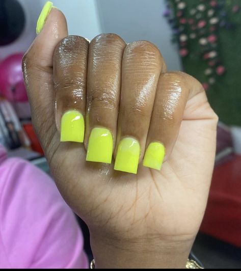 Neon Yellow Short Nails, Short Yellow Acrylic Nails, Overlay Nails, Santa Nails, Small Nails, Super Cute Nails, Acrylic Nail Set, Baddie Nails, Polygel Nails