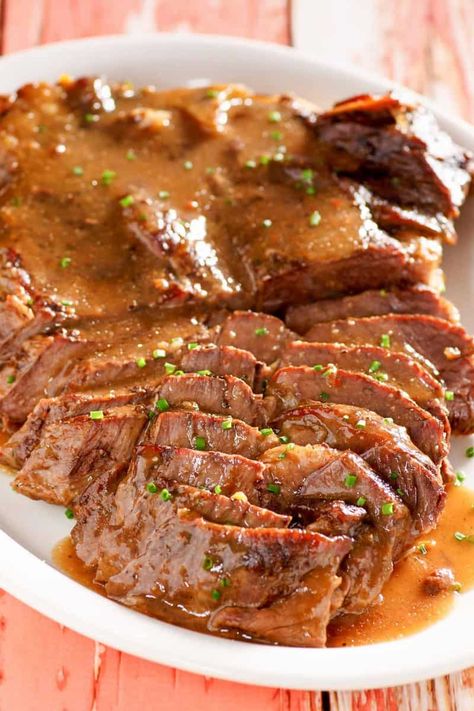 To-Die-For Instant Pot Roast Beef and Gravy - CopyKat Recipes Best Roast Recipe, Perfect Pot Roast, Instant Pot Pot Roast, Roast Beef Recipes, Copykat Recipes, Roast Recipe, Cooking For Beginners, Pot Roast Recipes, Instant Pot Dinner Recipes