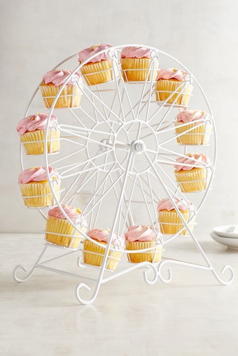 Here’s an attraction everyone will want to take a turn with. Serve your wedding cupcakes in Pier 1’s Ferris Wheel Cupcake Stand, and you’ll have them lining up for more. Carousel Party, Art Coquillage, Birthday Princess, Circus Party, Cupcake Stand, Indoor Patio Furniture, Wedding Cupcakes, Mary Poppins, Pier 1