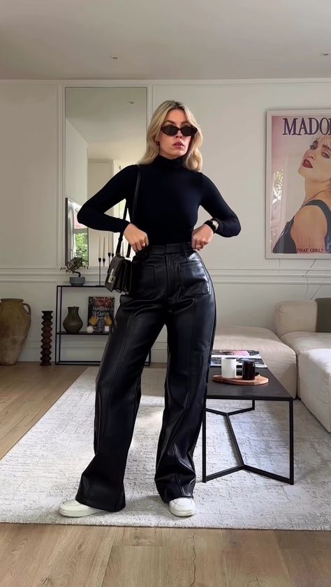 Georgina Lennon, Leather Pants Outfit Winter, Leather Pants Outfit Going Out, Black Leather Pants Outfit, Outfit Ideas For School, School Outfit Ideas, Pants Outfit Fall, Leather Pants Outfit, Outfits For School