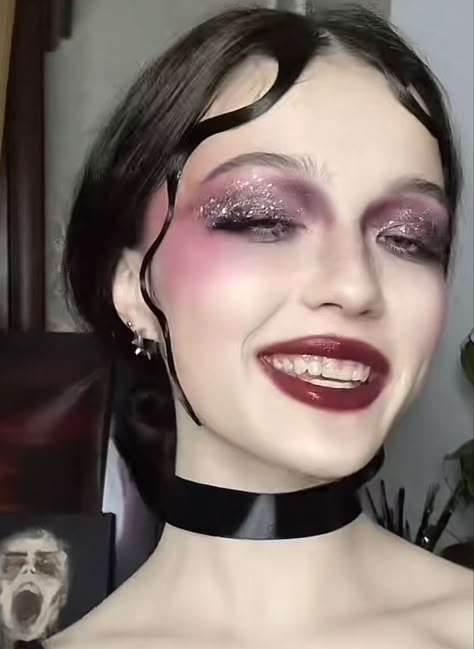 Pink Vampire Makeup, Alt Bridal Makeup, Drag Inspo Makeup, Saltburn Makeup, Corp Goth Makeup, 60s Vampire, Whimsy Goth Makeup, Vampire Aesthetic Makeup, New Romantic Makeup