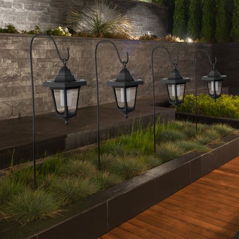 Outdoor Lantern Lights, Solar Lanterns Outdoor, Hanging Solar Lights, Outdoor Lantern Lighting, Outdoor Path Lighting, Outdoor Lantern, Garden Plans, Lantern Design, Garden Light