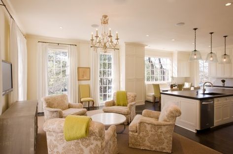 Love this "country hearth" layout with a conversation area in the kitchen. I would love to have an area like this with maybe 6 big chairs, a fireplace, and a tv above the fireplace in the kitchen for people to hang out and talk. LOVE. Keeping Room Ideas, Kitchen Sitting Areas, Kitchen Sitting Area, Kitchen Seating Area, Sitting Area Design, Kitchen Sitting Room, English Houses, Modern Family Rooms, Kitchen Lounge