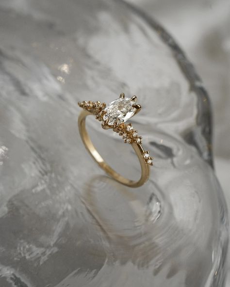 Perfect swan eggs perched in nests of pure gold🥚A collection of bespoke engagement rings in different setting options with custom oval cut diamond centre stones—ring details in the comments below! Laurie Fleming, Bespoke Engagement Ring, Oval Cut Diamond, Pure Gold, Oval Cut, Stone Rings, Bespoke, Engagement Rings, Pure Products