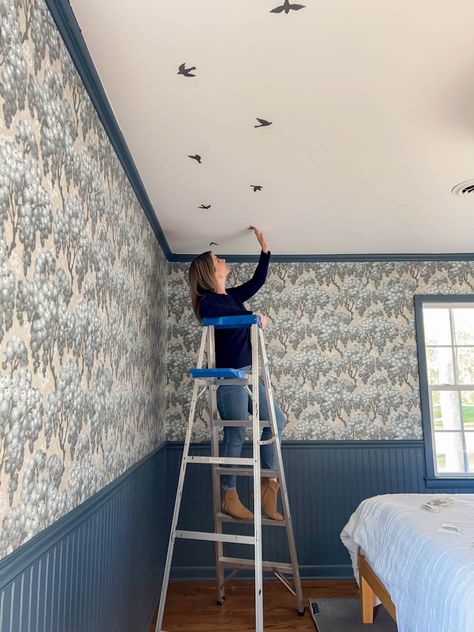 Wallpaper Ceiling Bedroom Kids, Wallpaper Angled Walls, Bird Wallpaper Ceiling, Bird Wallpaper On Ceiling, Decals On Ceiling, Wallpaper Paint Combination, Wallpaper Slanted Ceiling, Hand Painted Wallpaper Diy, Ceiling Wallpaper Ideas Bedrooms