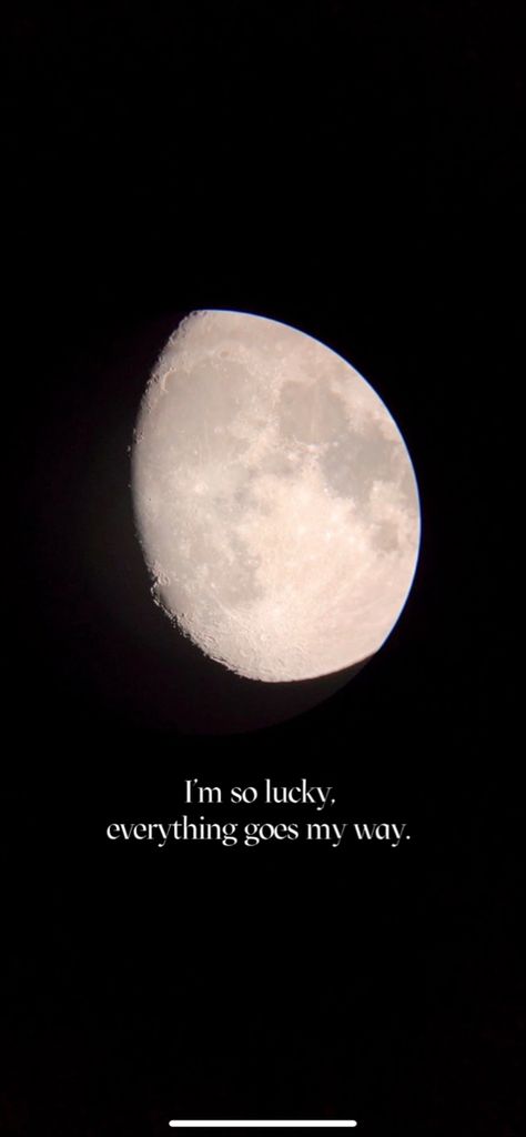 Moon Affirmations Wallpaper, Universe Quotes Wallpaper Iphone, Mantra Iphone Wallpaper, Spritual Wallpapers Universe, I Am So Lucky Wallpaper, Manifesting Wallpaper Iphone, Manifesting Love Wallpaper, Lucky Wallpaper Iphone Wallpapers, Manifestation Wallpaper Black