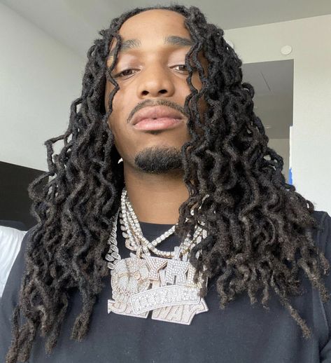 Quavo Rapper, Twist Hair Men, Mens Dreadlock Styles, Mens Twists Hairstyles, Dreadlocks Men, Dread Hairstyles For Men, Black Hair Inspiration, Men Jewellery, Long Dreads