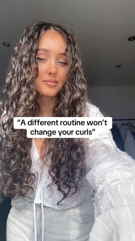 curly hair routine Curly Hair Routine Beginner, How To Get Curly Hair From Wavy Hair, The Best Curly Hair Routine, Healing Curly Hair, How To Get Rid Of Frizzy Curly Hair, Curly Hair Routine For Wavy Hair, From Wavy To Curly Hair, Curly Hair Routine For Damaged Hair, Fast Curly Hair Routine