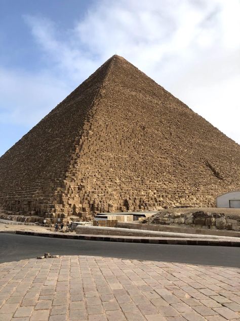 The Great Pyramid of Khufu Pyramid Of Khufu, Great Pyramid Of Khufu, Pyramid Of Giza, The Great Pyramid, Great Pyramid, Great Pyramid Of Giza, Bad Image, Pyramids Of Giza, Egypt Travel