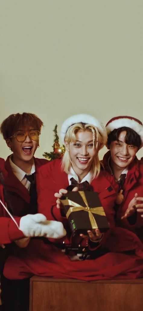 Christmas Evel Skz, Skz Wallpaper Laptop, Stray Kids Wallpaper, Straykids Changbin, Skz Wallpaper, Wallpaper Laptop, Kids Wallpaper, Stray Kids, On Twitter