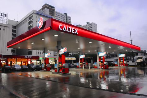 petrol station Caltex Gas Station, Gasoline Station, Car Showroom Design, Corporate Signs, Texas Oil, Old Gas Pumps, Petrol Pump, Vintage Gas Pumps, Industrial District