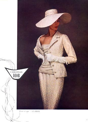 Ensemble by Christian Dior, 1955 | Sophia | Flickr Elegant Suit, Vogue Vintage, Glamour Vintage, Vintage Suit, Fifties Fashion, Dior Vintage, Fashion 1950s, Dior Haute Couture, Retro Mode