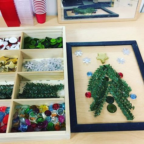 Loose parts Christmas tree. 🎄#ctinquiry Decorating A Tree, Katie Taylor, Tuff Spot, Montessori Art, Christmas Kindergarten, Christmas Arts And Crafts, Tree Decorating, Christmas School, Winter Crafts For Kids