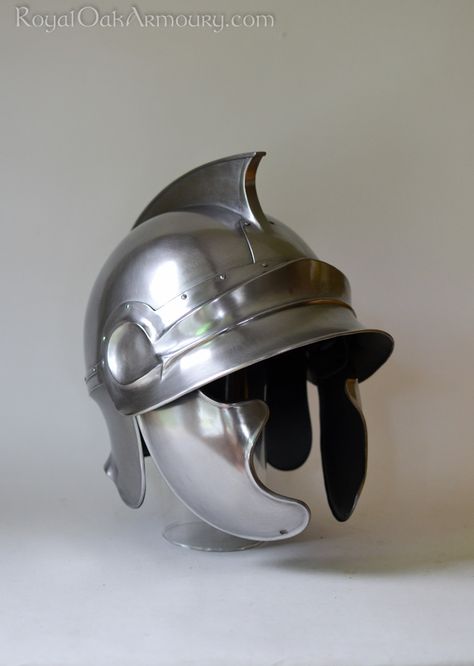 Thracian Helmet, Shadow Reference, Classic Helmet, Armor Inspiration, Greek Helmet, Armor Helmet, Roman Helmet, Medieval Helmets, Hellenistic Period