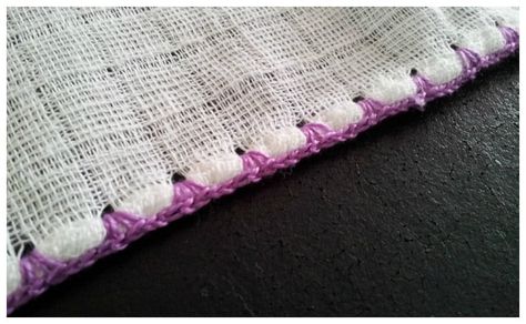 Dedri Uys has a great tutorial to show you how to add an edge to Muslin Fabric. She used a 2 mm hook and Crochet Cotton No. 8. Crochet Edge Patterns, Surface Crochet, Crochet Edging Pattern, Crochet Edges, Gauze Blanket, Crochet Edge, Muslin Blanket, Muslin Baby Blankets, Vintage Crochet Patterns