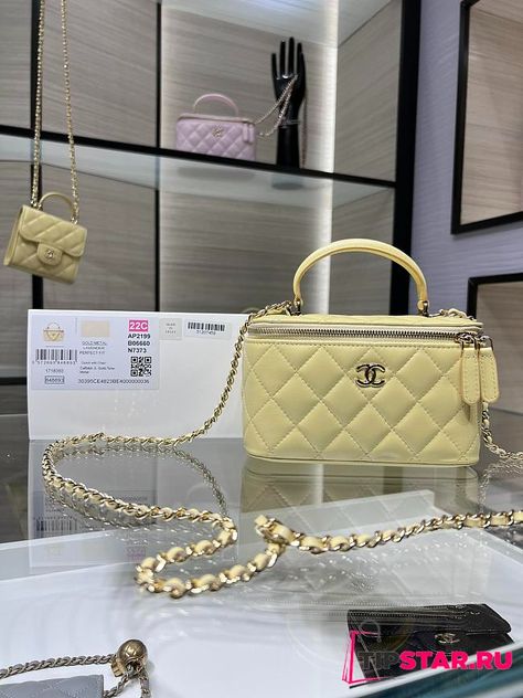 Chanel Small Vanity With Chain Yellow AP2199 Size 17*9.5*8cm - TIPSTAR.RU Chanel Yellow Bag, Yellow Chanel Bag, Chanel Vanity Bag, Chanel Cross Body Bag, Chanel Vanity, Hermes Garden Party, Dream Bags, Small Vanity, Vanity Bag