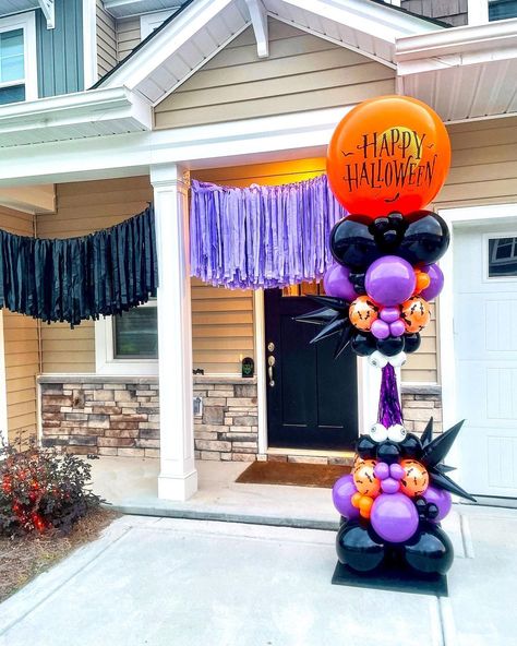 Fall Inspired Balloon Garland, Crazy Balloon Columns, Halloween Balloon Columns Diy, Halloween Balloon Centerpieces, Halloween Balloon Column, Halloween Balloon Bouquet, Halloween Balloon Columns, Halloween Balloon Ideas, Diy Balloon Stand