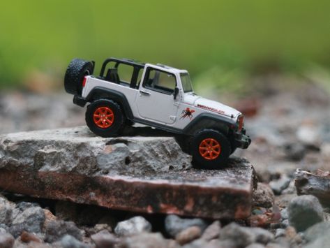 Toy Car Photography Ideas, Hotwheels Photography, Toy Car Photography, Camera Wallpaper, Wrangler Jeep, Miniature Photography, Miniature Cars, Whatsapp Dp Images, Car Toys