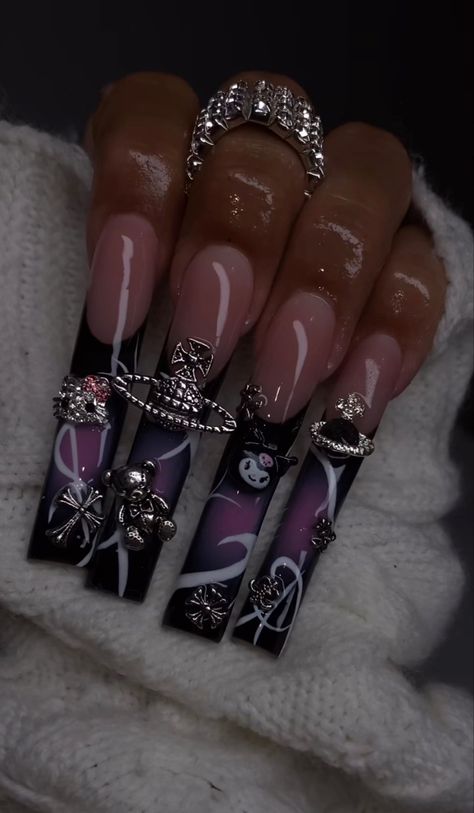 Black Nail Sets With Charms, Purple And Black Nails Acrylic, Coraline Nails Acrylic, Midnight Purple Nails, Scorpio Nail Ideas, Purple And Black Nails Designs, Dark Purple Acrylic Nails, Black And Purple Nail Ideas, Nails Black And Purple