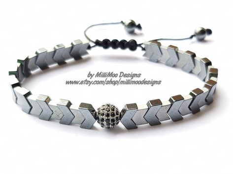 Mens Jewelry Diy, Chevron Beads, Masculine Jewelry, Mens Accessories Bracelet, Man Bracelet, Herren Style, Beads Craft Jewelry, Bracelets Handmade Diy, Lava Bracelet