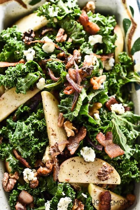 Blue Cheese Salad Recipes, Bacon Kale, Blueberry Salad, Blue Cheese Salad, Bacon Salad, Kale And Spinach, Bleu Cheese, Maple Bacon, Cheese Salad