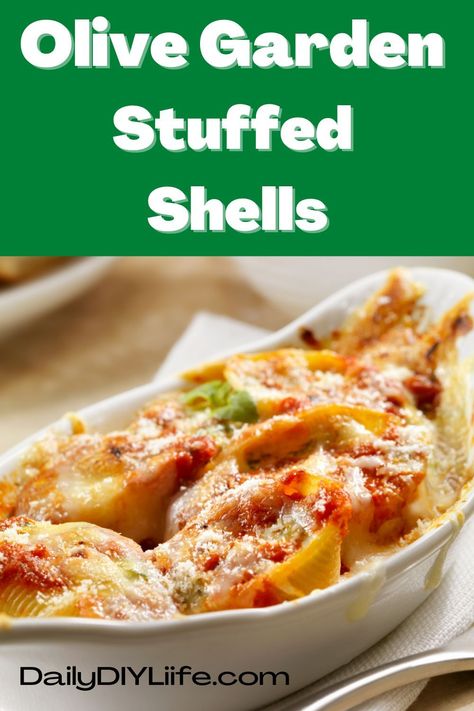 Olive Garden Stuffed Shells are so easy to make and reheat heat splendidly. Whether you prefer yours heavy on marinara and light on creamy Alfredo sauce or are an Olive Garden purist, this recipe will check every box you crave. olive garden stuffed shells - pinterest pin Olive Garden Stuffed Shells, Copycat Recipes Olive Garden, Creamy Alfredo Sauce, Stuffed Pasta, Ricotta Cheesecake, Shells Recipe, Cheese Stuffed Shells, Popular Dishes, Yummy Dishes