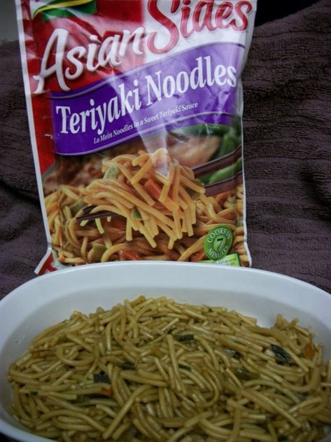 Cheap Easy Recipes, Teriyaki Noodles, Teriyaki Recipe, Easy Main Dishes, Beef Strips, Cheap Easy Meals, Noodle Recipes, 4 People, What To Cook