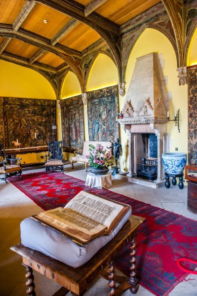 The old chapel in the 12th century Berkeley Castle, Gloucestershire, England Berkeley Castle, Gloucestershire England, Old Chapel, Historic Interiors, Castle Interior, Castles Interior, History Photos, 12th Century, Manor House