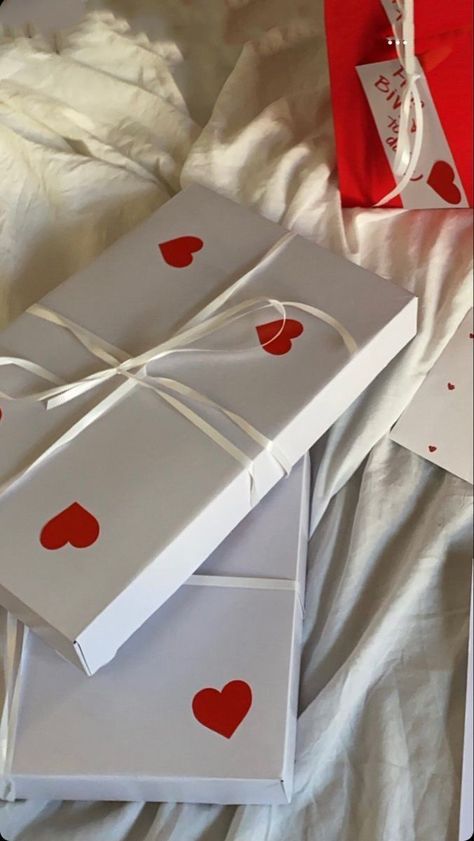 Thoughtful & Unique Valentine Gifts For Everyone | Best Valentines Gift Ideas Vday Aesthetic, My Funny Valentine, Love Days, Red Hearts, Love Languages, Valentin Nap, Be My Valentine, Around The Corner, San Valentino