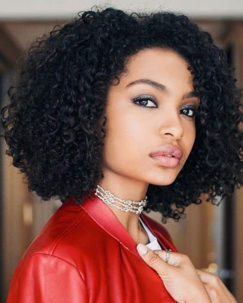 15 Perfect Middle Part Bob Hairstyles (Weaves, Sew-Ins, etc..)