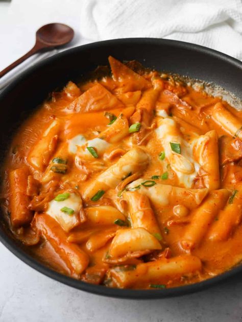 Rose Tteokbokki (30-min. Recipe) - Christie at Home Ttaebokki Korean Food, Rose Ddeokbokki, Korean Teokkboki Aesthetic, Korean Rose Tteokbokki, Korean Tobboki, Toboki Recipe, Teokkboki Ramen, Cheese Tobokki, Ttbeokki Food