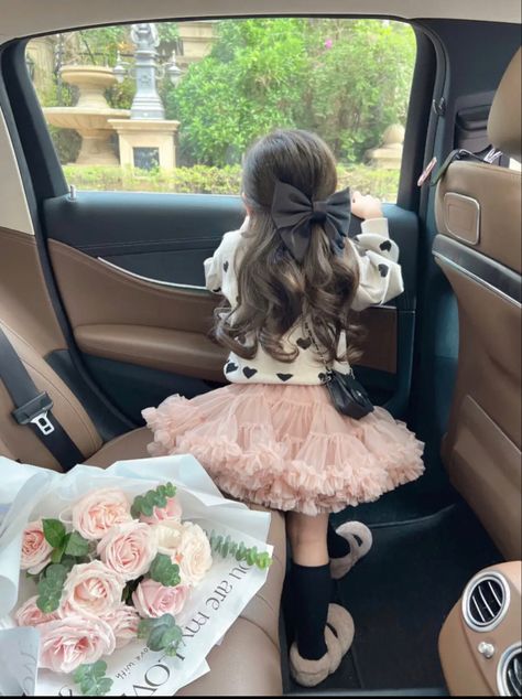 Old Money Baby Girl Outfits, Little Girly Girl Aesthetic, Rich Daughter Aesthetic, Baby Girl Outfits Aesthetic, Baby Aesthetic Girl, Y2k Poses, China Outfit, Baby Girl Aesthetic, Color Ponytail