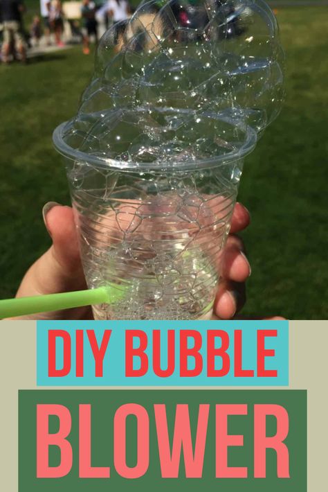 Diy Bubbles, Bubble Crafts, Bubble Activities, Bubble Blower, Homemade Bubbles, Summer Camp Activities, Summer Science, Bubble Fun, Science Crafts