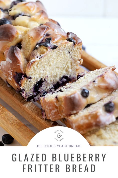 A lovely blueberry yeast bread, filled with lots of blueberries and topped with a sweet, fritter-like glaze. Blueberry Fritter Bread, Blueberry Yeast Bread, Blueberry Fritters Recipe, August Meals, April Meals, September Meals, Recipes With Yeast, Tea Bread, Lemon Blueberry Muffins