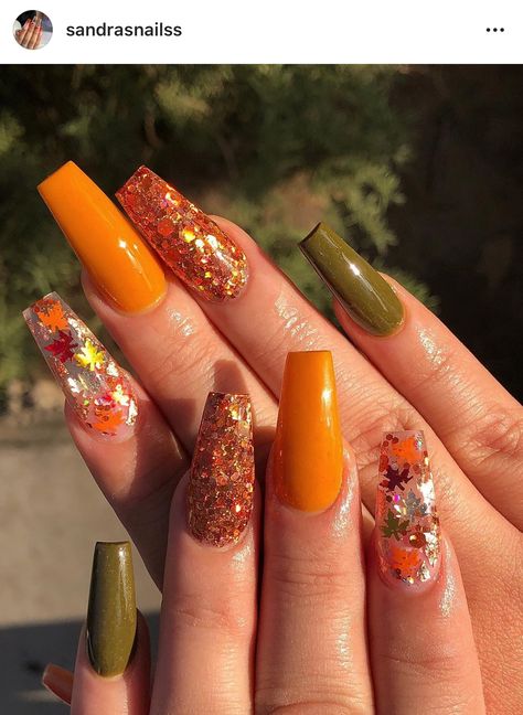 Fall Thanksgiving Nails, Sunflower Nails, Fall Gel Nails, Fall Nail Art Designs, Cute Nails For Fall, Her Nails, Fall Acrylic Nails, Unique Acrylic Nails, Fall Nail Art