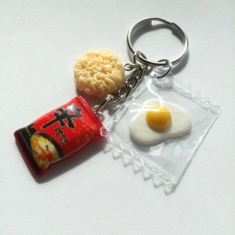 Korean Keychain, Food Keychains, Egg Keychain, Cool Keychains, Funny Keychain, Clay Keychain, Study Stationery, Mini Things, Funky Jewelry