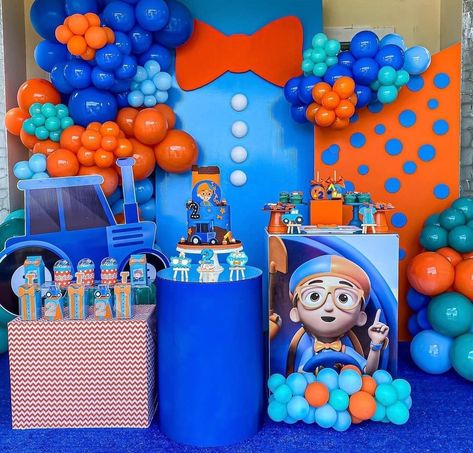 Blippi Party Decorations, Blippi Centerpiece Ideas, Blippi Decorations, Blippi Birthday Party Decorations, Blippi Backdrop, Blippi Themed Birthday Party, Blippi Birthday Party, Birthday Party Paper Decorations, Blippi Party