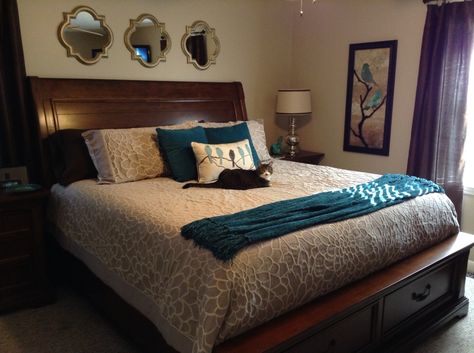 Brown And Turquoise Bedroom, Teal And Gold Bedroom, Dark Wood Bedroom Furniture, Teal Bedroom Decor, Teal Bedroom, Dark Wood Furniture, Brown Teal, Gold Bedroom, Brown Bedroom