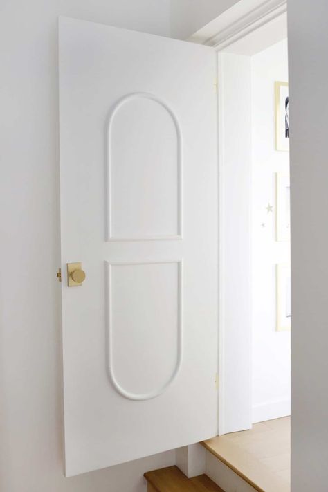 Paint Flat Panel Door, Doors With Wallpaper, Diy Interior Doors Makeover, Flat Panel Interior Doors, Hollow Core Door Makeover, French Door Design, Interior Door Makeover, Diy Panel Door, Update Doors