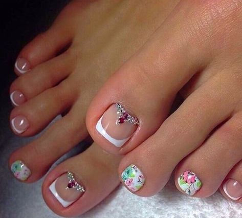 Pedicure Gel, Simple Toe Nails, Pretty Pedicures, Feet Nail Design, Pedicure Designs Toenails, French Pedicure, Pretty Toe Nails, Cute Toe Nails, Pedicure Designs