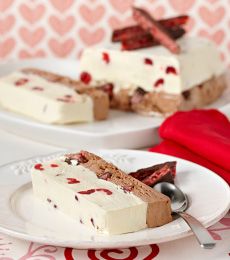 Cherry Ripe Ice Cream Terrine » Recipes » Cadbury Kitchen Christmas Ice Cream Desserts, Cookies Board, Semifreddo Recipe, Sweet Deserts, Terrine Recipe, Christmas Ice Cream, Desserts With Biscuits, Yummy Ice Cream, Sorbet Recipes