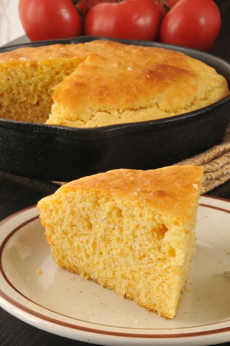 Johnny Cash's Cornbread - The most important detail of Cash's cornbread? The onions. So many cornbread recipes forget about the savory side and end up making corn cake, but Johnny's recipe gives both sweet and savory their due attention. Made with cornmeal, self rising flour, sugar, salt, baking powder, eggs, buttermilk, onion, butter | CDKitchen.com Jiffy Cornbread Dressing, Bisquick Cornbread, Johnny Cakes Recipe, Cornmeal Recipes, Best Cornbread Recipe, Cornbread Recipe Sweet, Cornbread Recipes, Corn Cake, Jiffy Mix