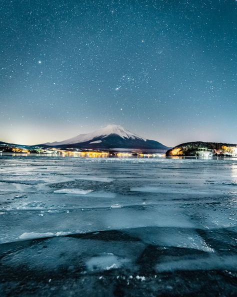 Lake Yamanaka/Mt. Fuji Just In Front Of Lake Yamanaka Lake Yamanaka, Sea Holiday, Frozen Lake, Mt Fuji, Take Pictures, Japan Travel, Beautiful Destinations, Most Beautiful, Frozen