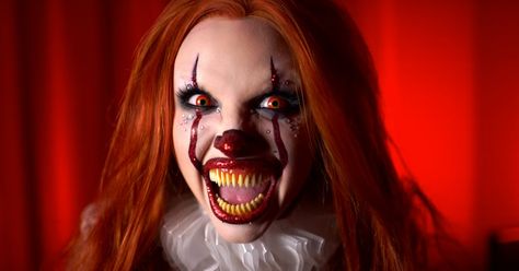 Zombie Makeup Tutorials, Scary Clown Costume, Zombie Halloween Makeup, Creepy Clown Makeup, Zombie Bride, Scary Clown Makeup, Pennywise The Clown, Female Clown, Zombie Makeup