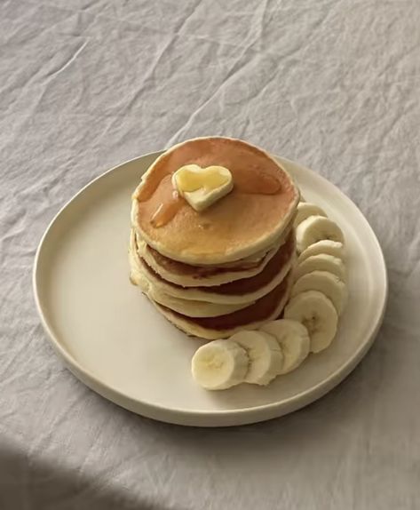 Rhys Aesthetic, Sport Romance, Aesthetic Sport, Aesthetic Baking, Baking Aesthetic, College Romance, Birthday Cakes For Her, Friends To Lovers, The Undone