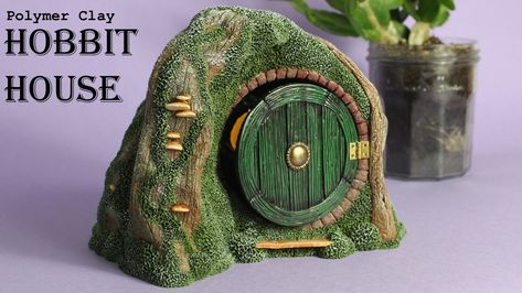 Polymer Clay Fairy House Jar, Polymer Clay Hobbit House, Air Dry Clay Diorama, Clay Crafts House, Ceramic Hobbit House, Lotr Clay Art, Mini Hobbit House, Clay Hobbit House, Hobbit Terrarium